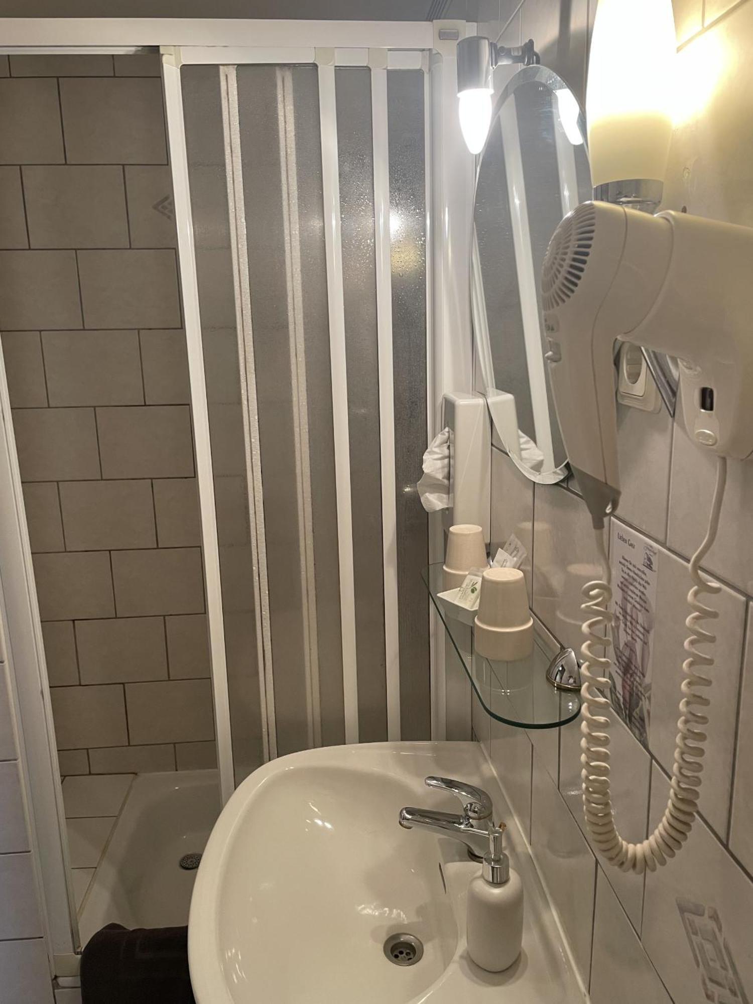 Hotel Jaegerhof Kettwig 에센 객실 사진