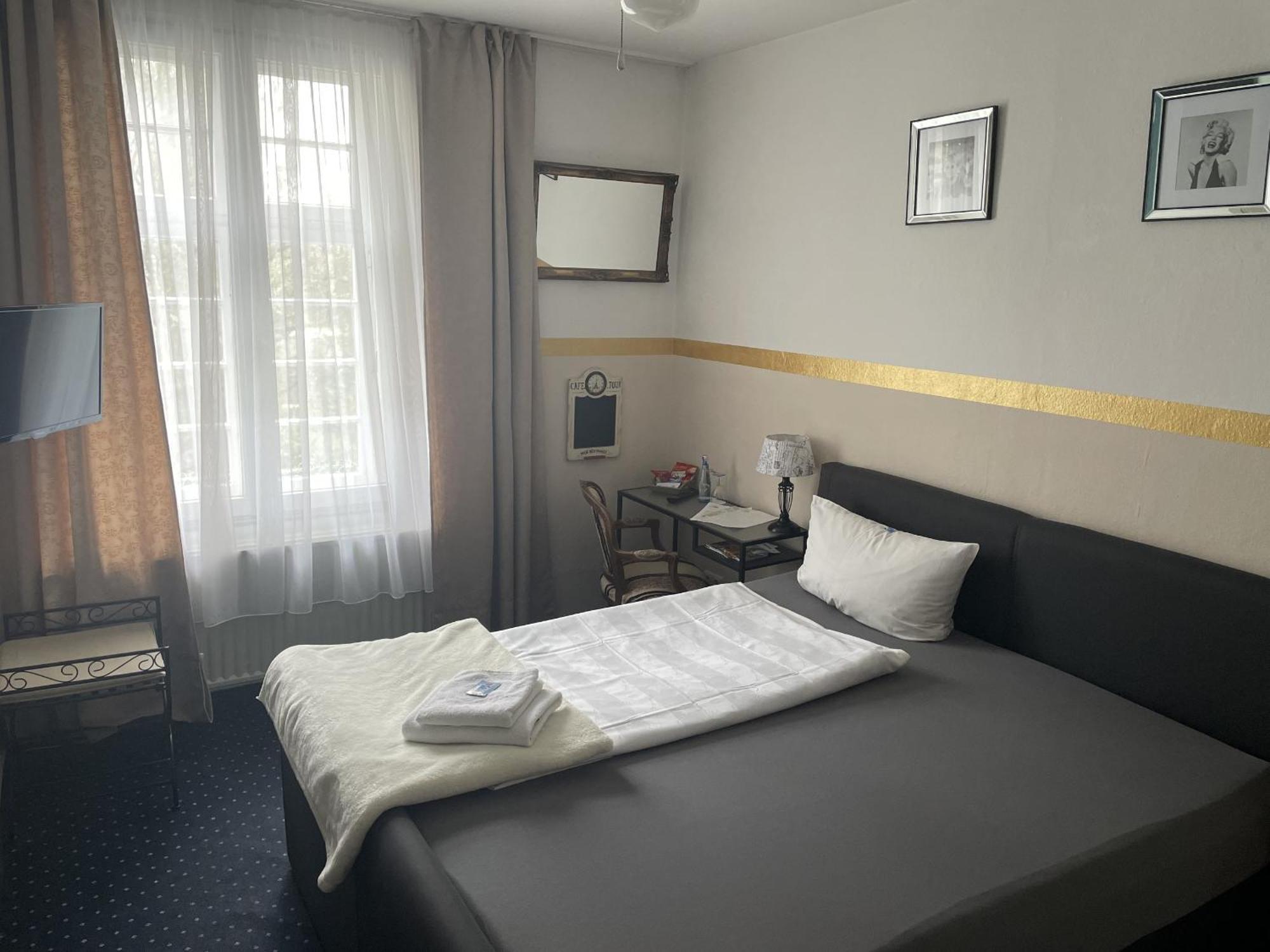 Hotel Jaegerhof Kettwig 에센 객실 사진