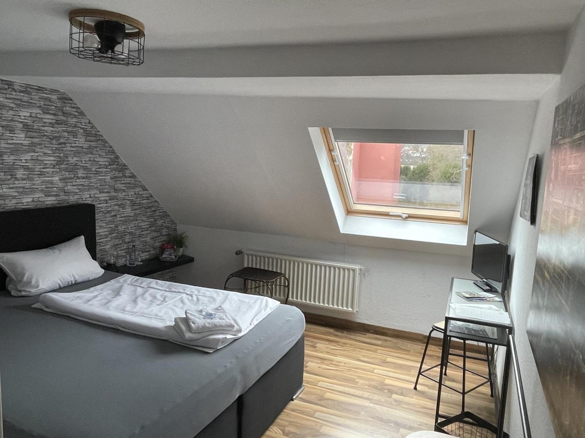 Hotel Jaegerhof Kettwig 에센 객실 사진
