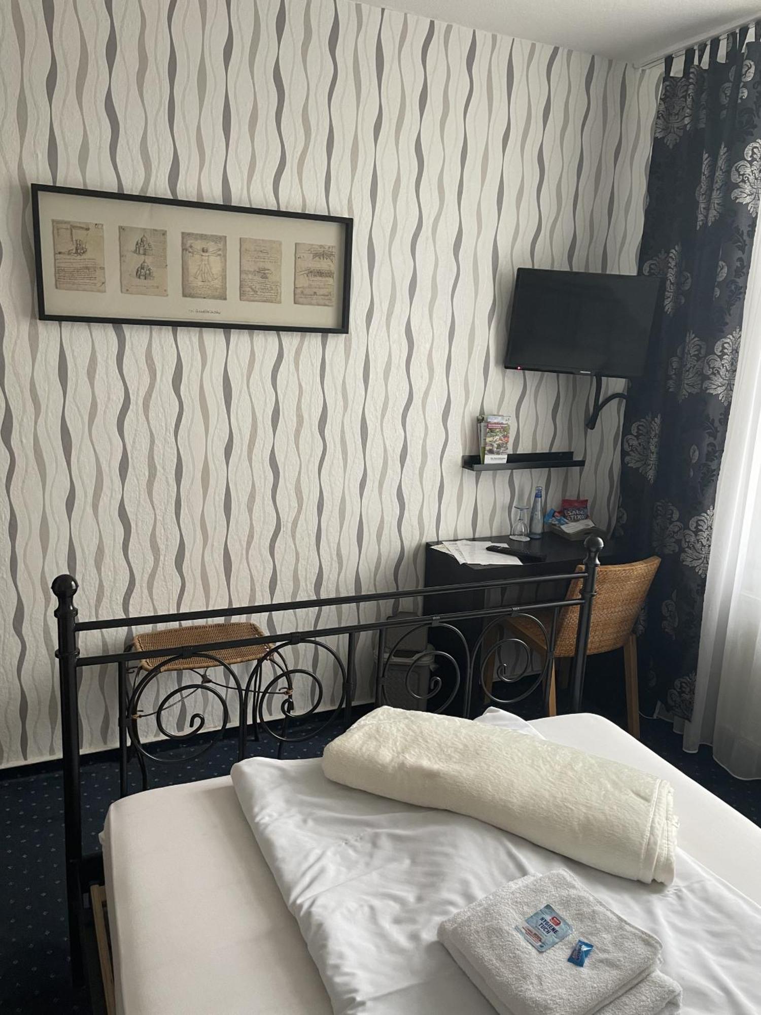 Hotel Jaegerhof Kettwig 에센 객실 사진